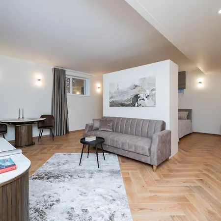 Kadriorg Apartment *